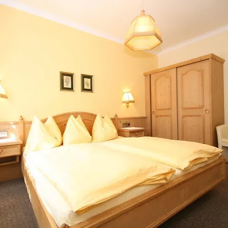 بيت ضيافة Gaestehaus Katharina 3*