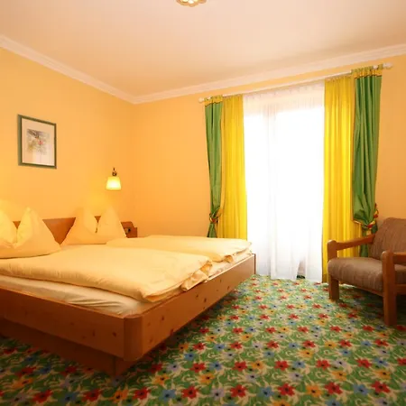 Gaestehaus Katharina 3* 斯拉德明